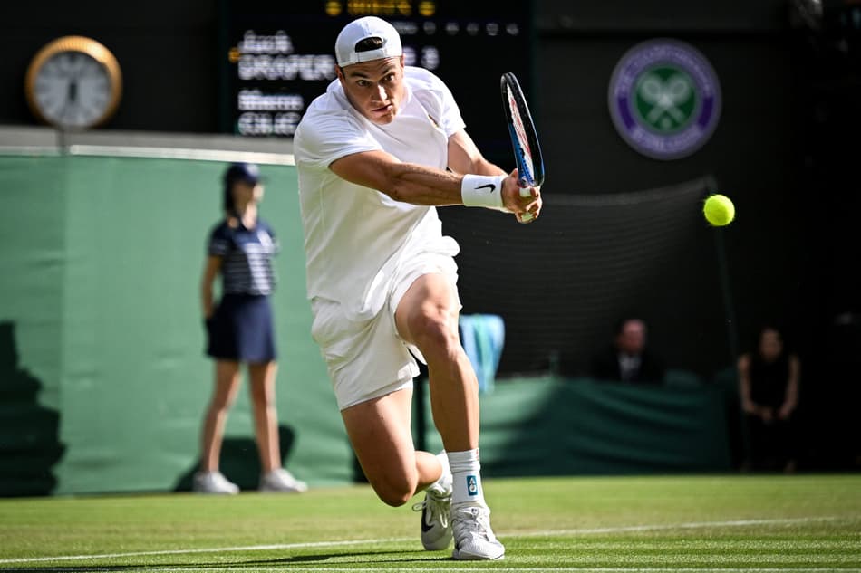 Britânico Jack Draper na partida contra o croata Marin Cilic (Foto: Kirill KUDRYAVTSEV / AFP)