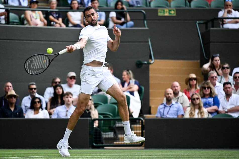 O croata Marin Cilic na partida contra o britânico Jack Draper em Wimbledon (Foto: Kirill KUDRYAVTSEV / AFP)