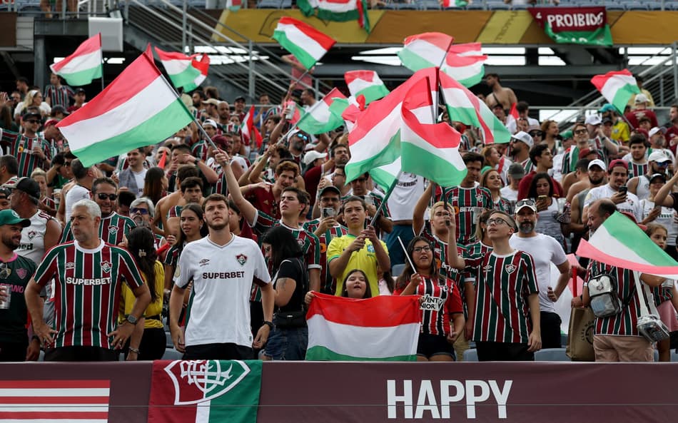 Torcida do Fluminense no jogo com o Al-Hilal (Foto: Buda Mendes / GETTY IMAGES NORTH AMERICA / Getty Images via AFP)