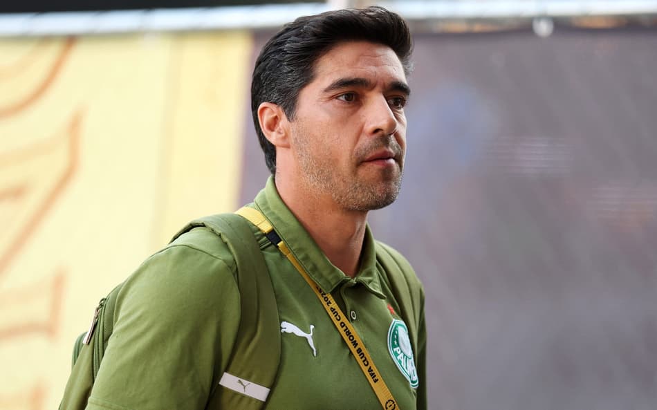 Palmeiras volta as atenções ao Brasileirão após disputa do Mundial (Foto: Luke Hales/Getty Images via AFP)