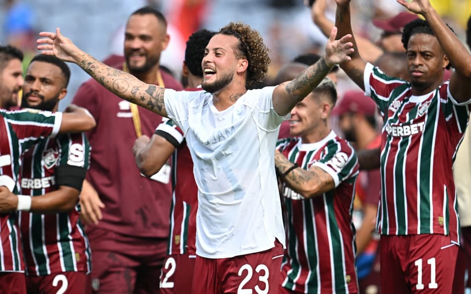 Guga celebra vitória do Fluminense sobre o Al-Hilal