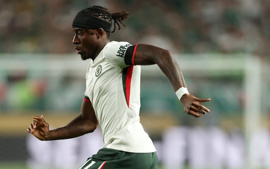 Madueke em ação contra o Palmeiras (Foto: Dan Mullan / GETTY IMAGES NORTH AMERICA / Getty Images via AFP)
