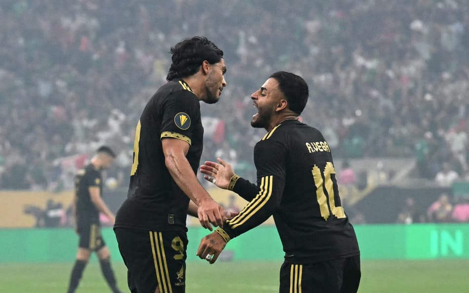 México comemora gol contra os Estados Unidos (Foto: Chandan Khanna / AFP)