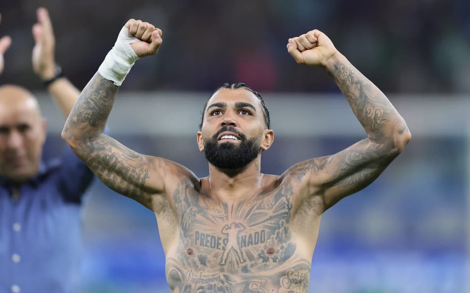 Gabigol comemora vitória do Cruzeiro (Foto: Gilson Lobo/AGIF)