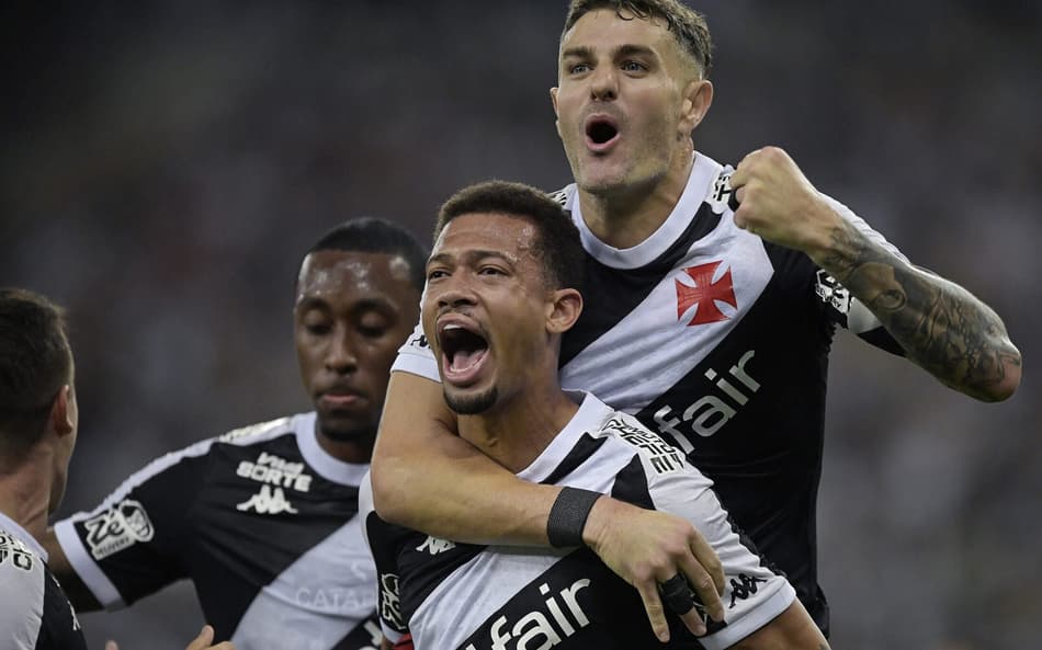 Vasco x Fluminense - João Victor e Vegetti