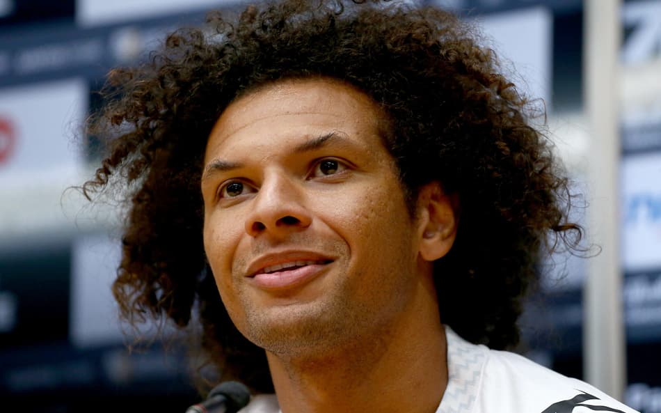 Willian Arão foi um dos 13 reforços que o Santos contratou na temporada. (Foto: Mauricio De Souza/AGIF)