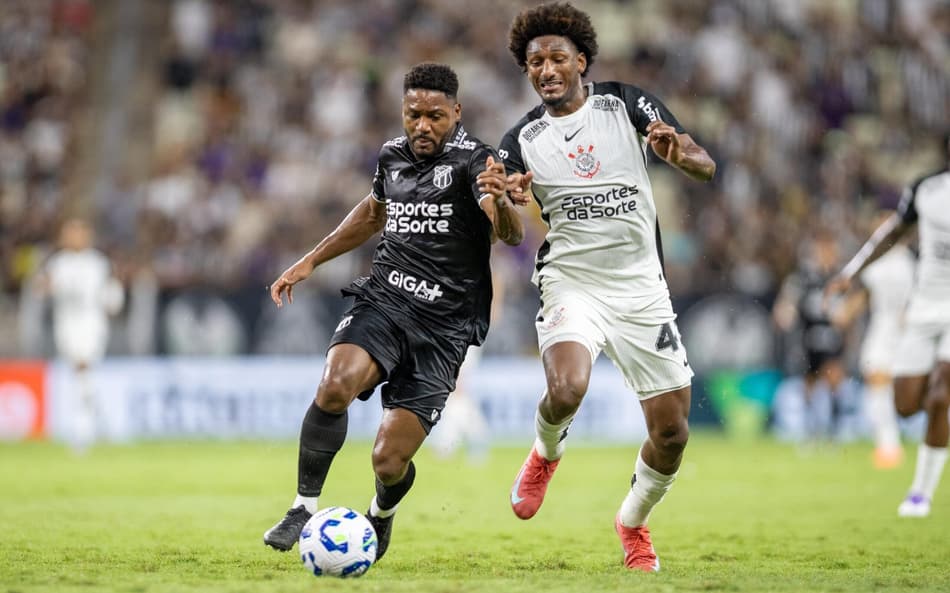 Partida entre Ceará e Corinthians, pelo Brasileirão (Foto: Baggio Rodrigues/AGIF)