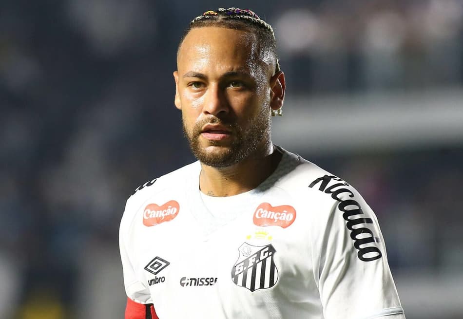 Neymar em ação pelo Santos (Foto: Mauricio De Souza/AGIF)