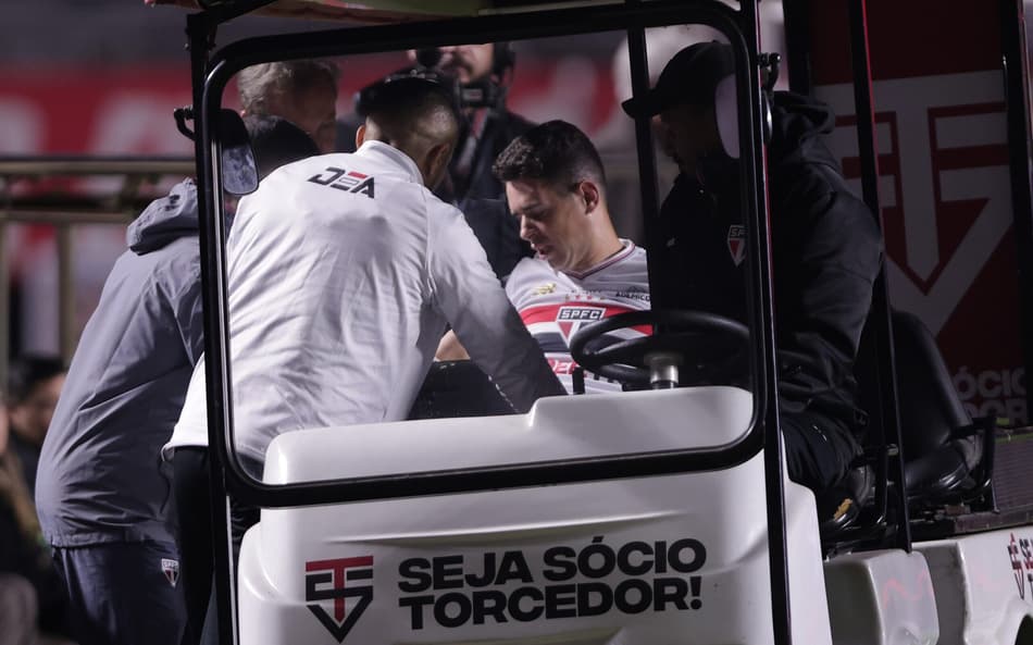 Oscar vai desfalcar o São Paulo por até dois meses. (Foto: Ettore Chiereguini/AGIF)