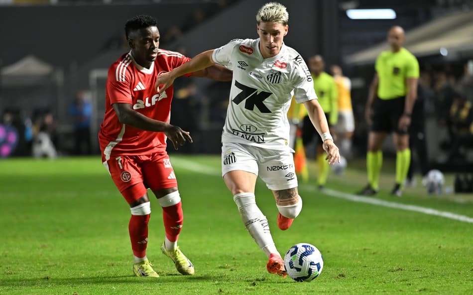 Santos tem apenas 31% de aproveitamento no Campeonato Brasileiro. (Foto: Jota Erre/AGIF)
