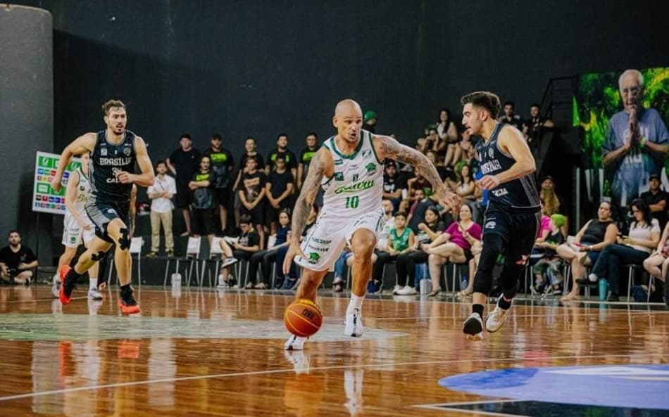 Alex Garcia - Bauru x Brasília - NBB