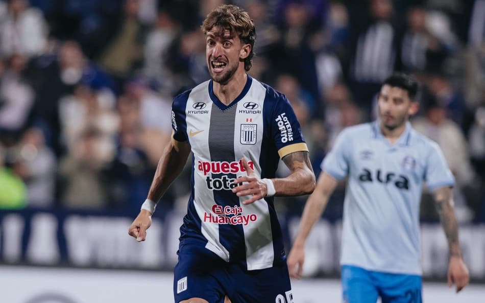 Gentile comemora o primeiro gol do Alianza Lima na vitória sobre o Grêmio. (Foto: Divulgação/Alianza Lima)