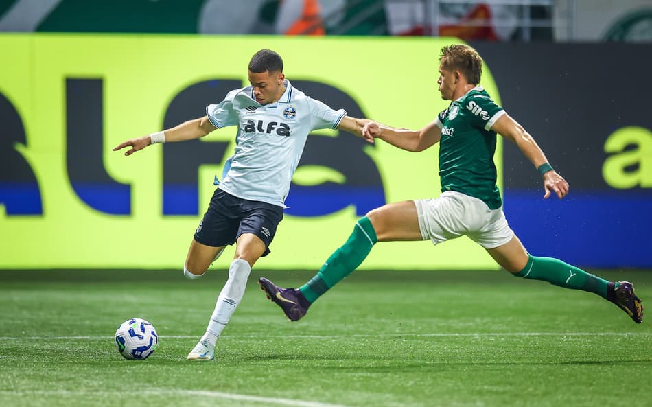 Alysson entrou no segundo tempo da derrota do Grêmio para o Palmeiras. (Foto: Lucas Uebel/Grêmio FBPA)