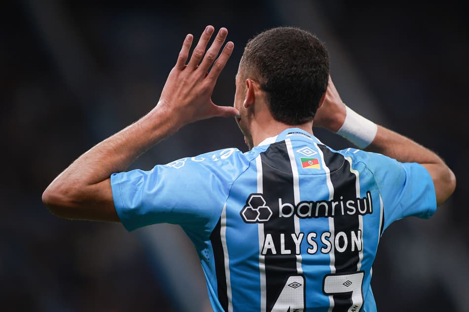 Alysson comemora seu gol na vitória do Grêmio sobre o São José pela Recopa Gaúcha. (Foto: Maxi Franzoi/AGIF)