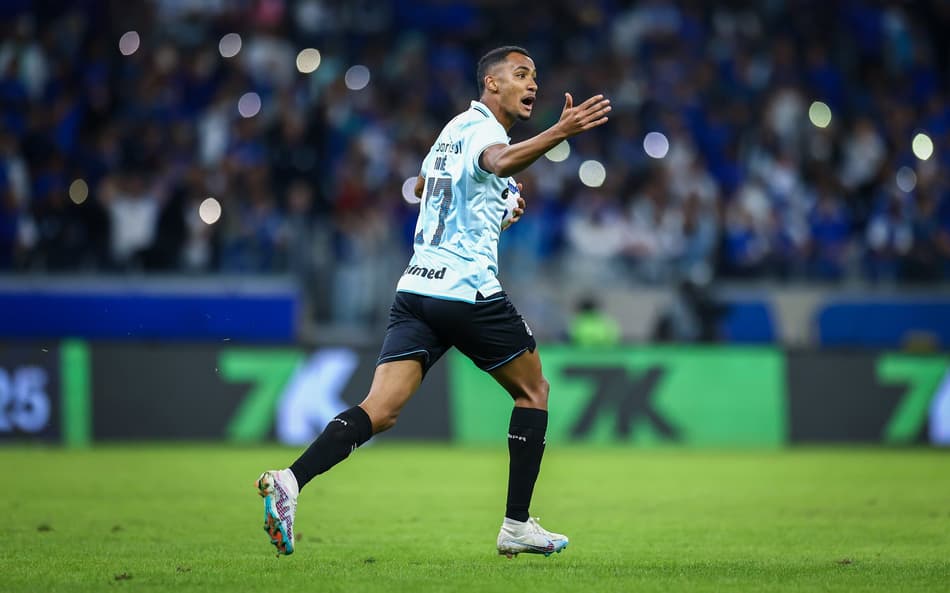 André Henrique comemora gol na derrota do Grêmio para o Cruzeiro. (Foto: Lucas Uebel/Grêmio FBPA)