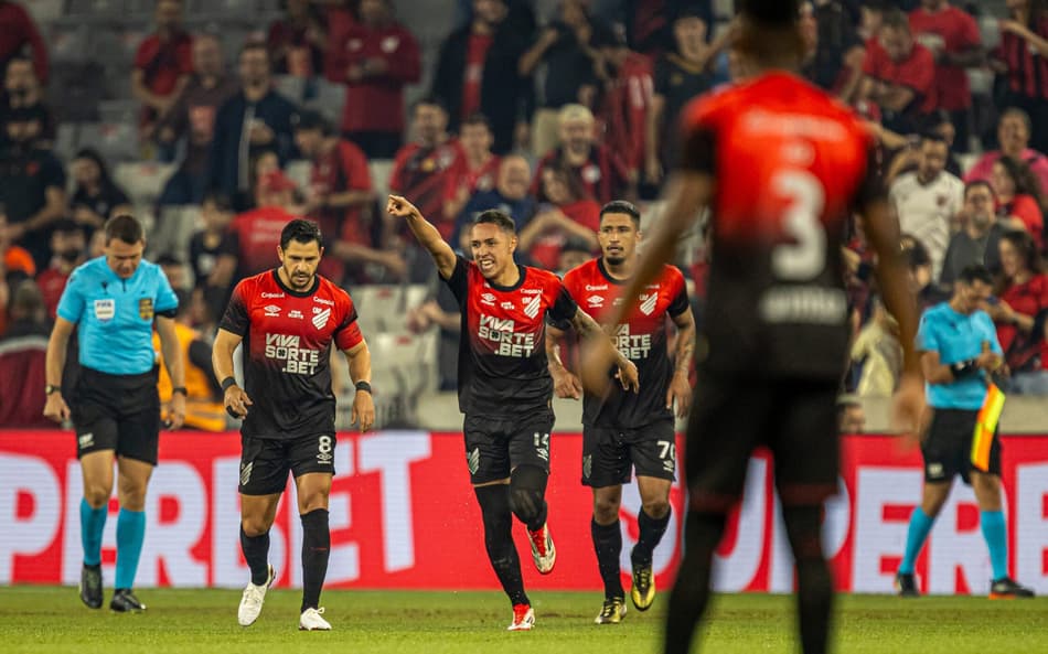 Athletico-PR Brusque Kauã Moraes gol