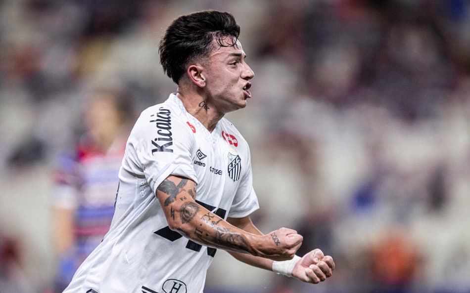 Barreal marcou o primeiro gol do Peixe na vitória sobre o Fortaleza (Foto: Raul Baretta/ Santos FC)