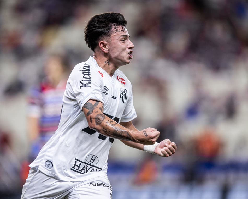 Barreal marcou o primeiro gol do Peixe na vitória sobre o Fortaleza (Foto: Raul Baretta/ Santos FC)