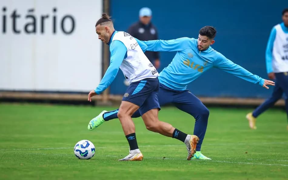 Grêmio deve ter retornos de três titulares contra o Cruzeiro