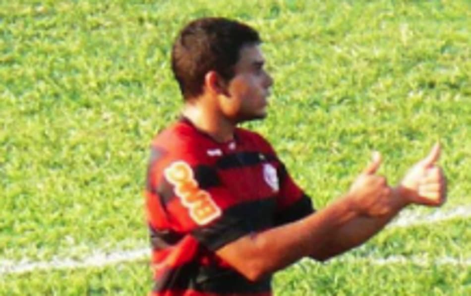 Serginho Dublê dividindo campo com Ronaldinho Gaúcho no Flamengo (Foto: Arquivo pessoal)