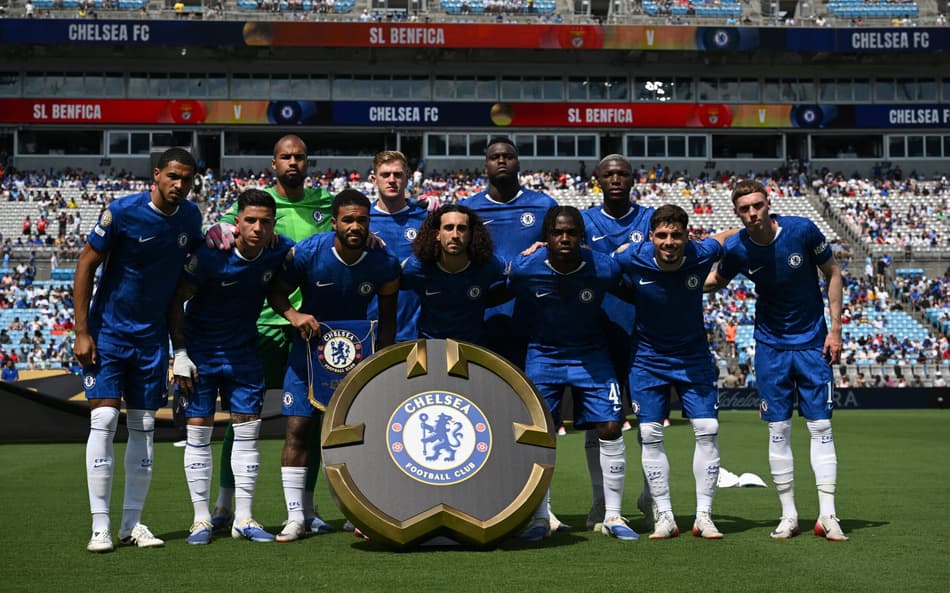 Chelsea perfilado antes do jogo contra o Benfica, pelo Mundial de Clubes