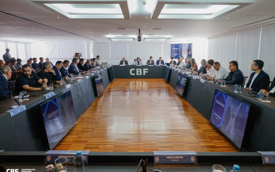 Conselho Técnico na sede da CBF aprovou mudanças no Brasileirão 2025. (Foto: Rafael Ribeiro/CBF)