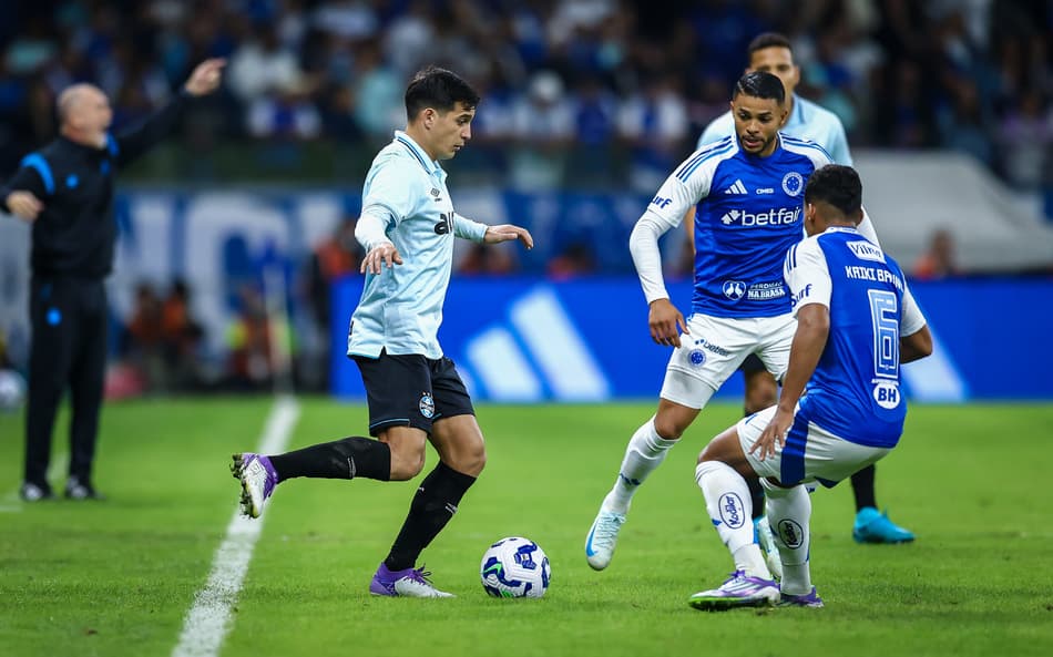Cristaldo teve atuação apagada na goleada sofrida pelo Grêmio para o Cruzeiro. (Foto: Lucas Uebel/Grêmio FBPA)