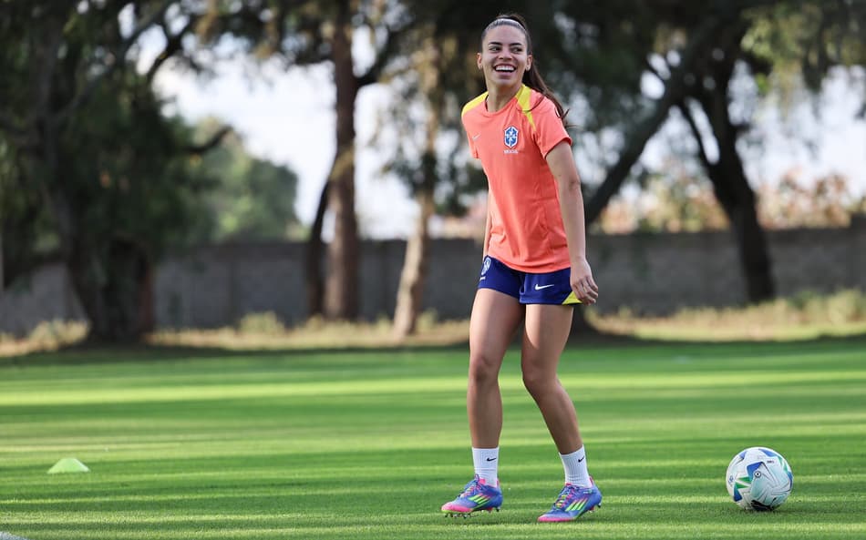 Fátima Dutra durante treino pré-jogo Paraguai x Brasil pela Copa América Feminina. (Foto: Lívia Villas Boas / CBF)