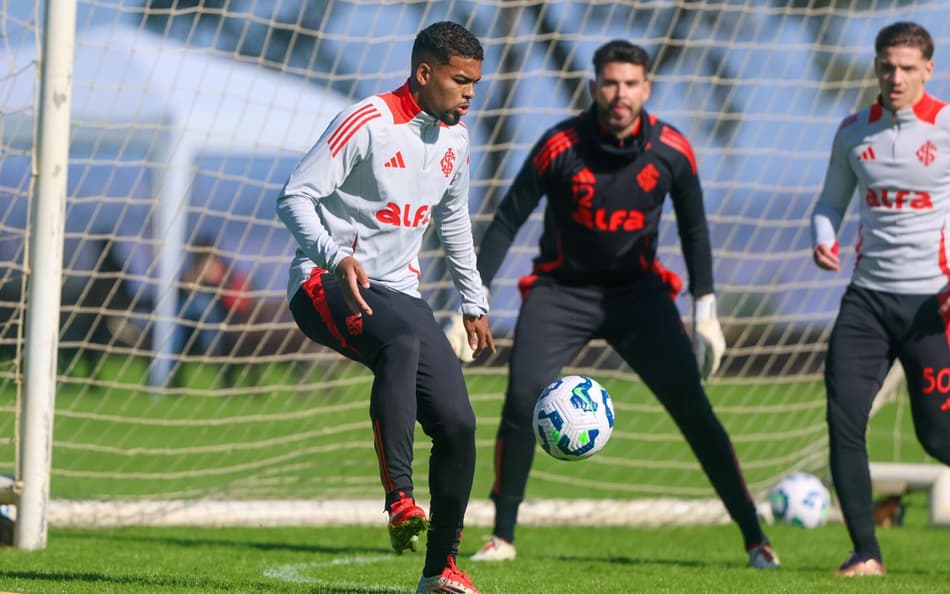 Gustavo Prado, atacante do Internacional