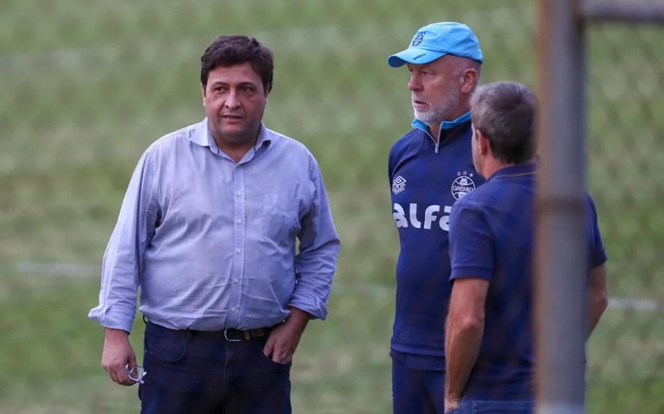 Alberto Guerra e Mano Menezes. (Foto: Angelo Pieretti/Grêmio FBPA)