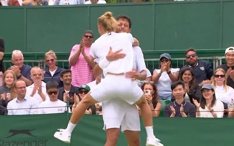 Melo e Matos comemoram a vaga às quartas de Wimbledon (Reprodução)