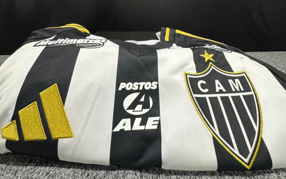 Camisa com o novo patrocínio do Atlético-MG