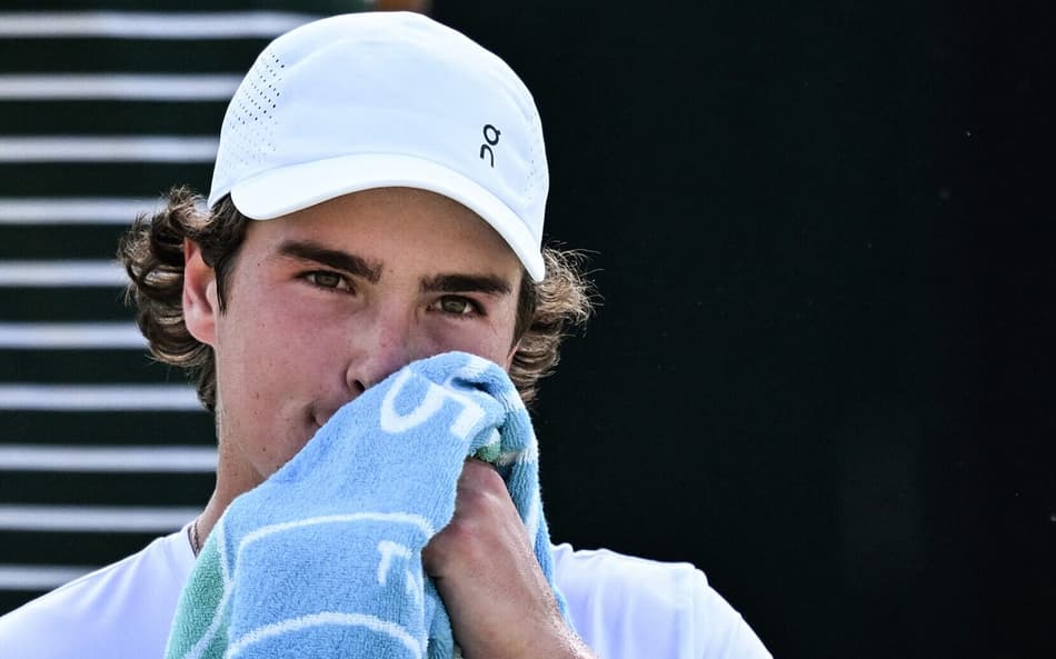 João Fonseca enfrenta Nicolas Jarry pela terceira fase em Wimbledon (foto: Kirill KUDRYAVTSEV / AFP)
