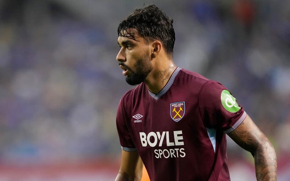 Lucas Paquetá em ação pelo West Ham durante amistoso contra o Everton