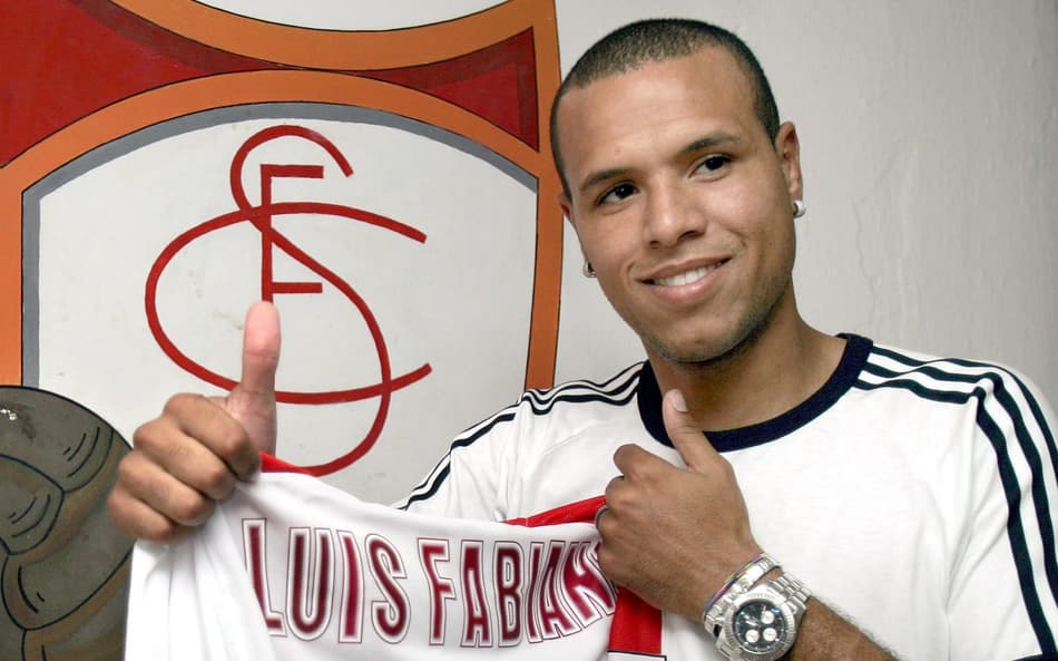 Há 20 anos, Sevilla anunciava Luís Fabiano, craque de LALIGA