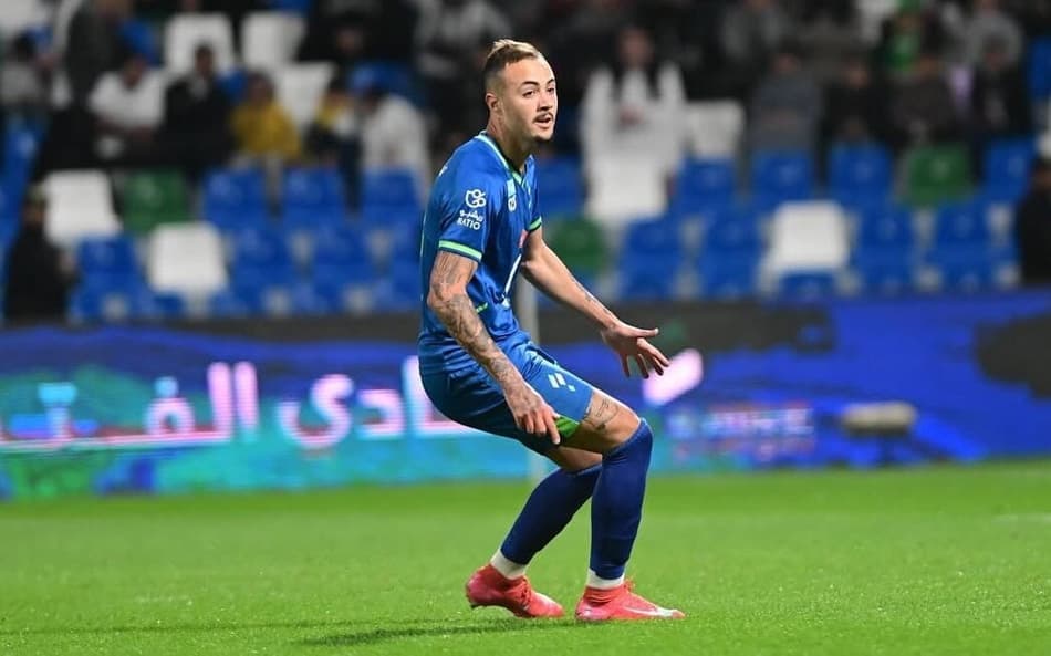 Matheus Machado comemora gol pelo Al-Fateh, da Arábia Saudita. (Foto: Divulgação/Al-Fateh)