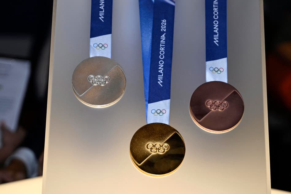 Medalhas das Olimpíadas de Inverno em Milão-Cortina (foto: ANDREA PATTARO / AFP)