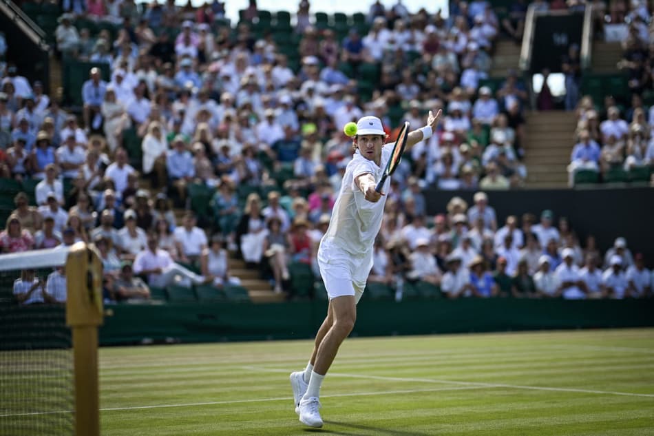 João Fonseca enfrenta Nicolas Jarry pela terceira fase em Wimbledon (foto Kirill KUDRYAVTSEV AFP)