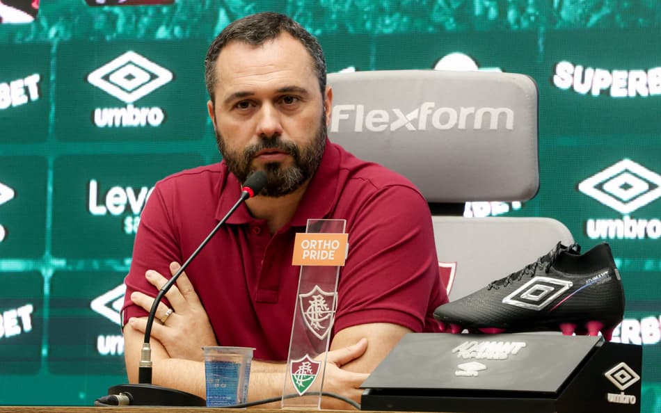 Presidente do Fluminense, Mário Bittencourt durante coletiva de imprensa no CT Carlos Castilho