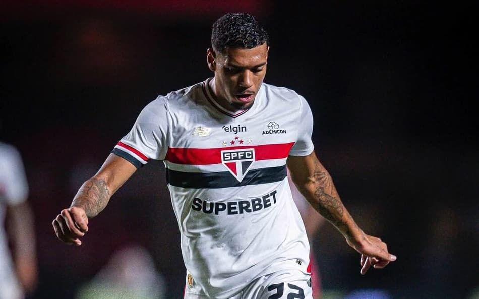 Ruan se despede do São Paulo nas redes sociais: ‘Minha vontade era continuar’