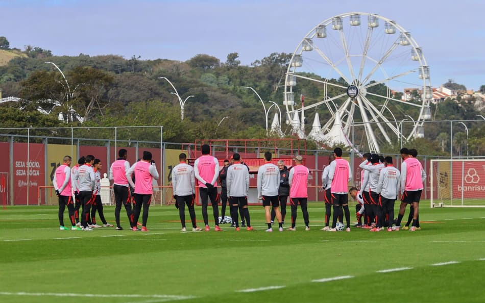 Treino do Internacional no CT Parque Gigante