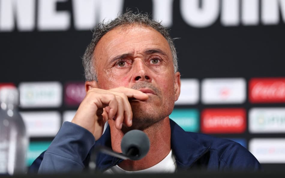 Técnico do PSG, Luis Enrique durante coletiva da final do Mundial de Clubes