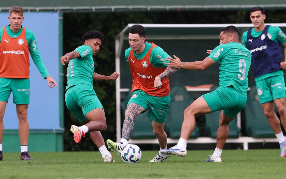 Treino do Palmeiras na Academia