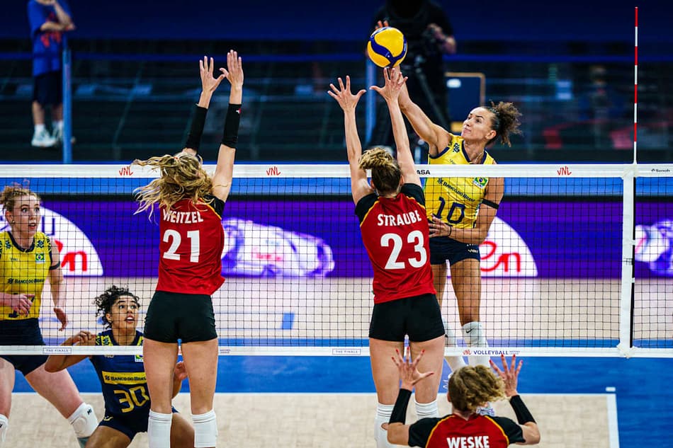 Brasil x Alemanha, pelas quartas de final da VNL feminina (foto: volleyballworld)