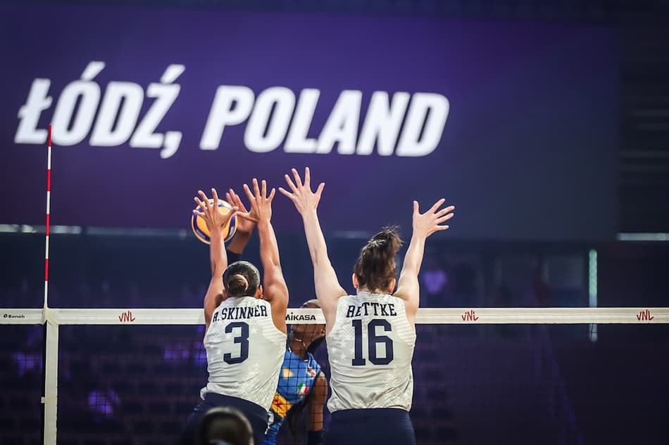 Itália 3 x 0 Estados Unidos, pela VNL feminina (foto: volleyballworld)