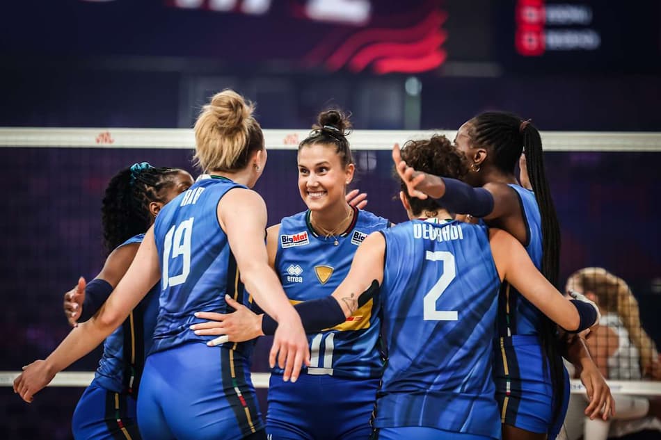 Itália 3 x 0 Estados Unidos, pela VNL feminina (foto: volleyballworld)