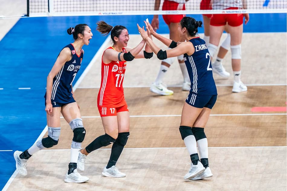 Polônia x China, pelas quartas de final da VNL feminina (foto: volleyballworld)