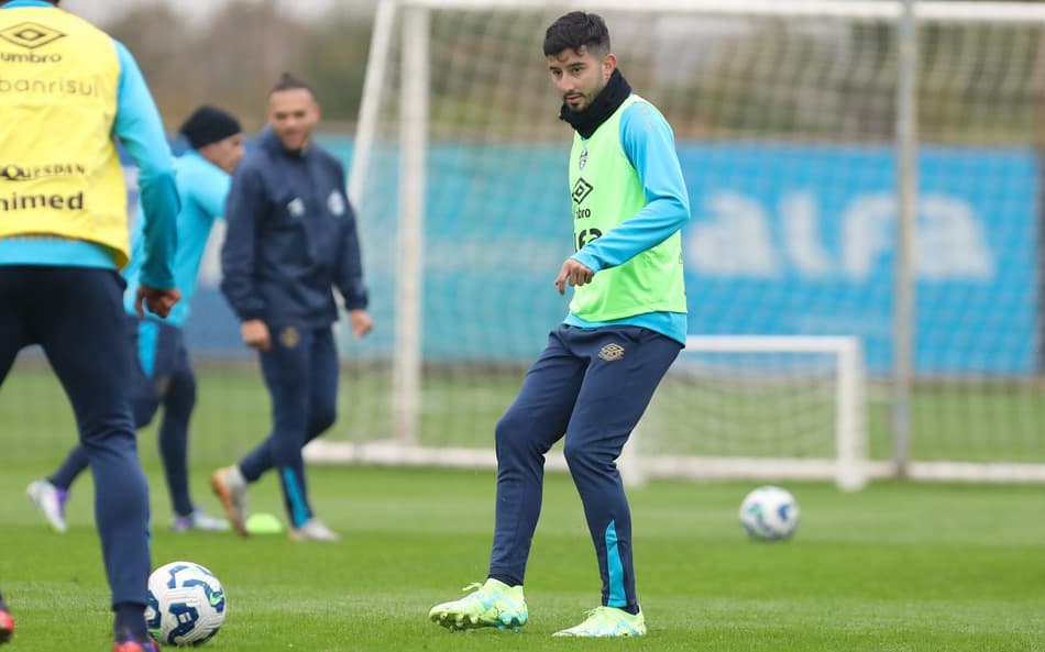 Villasanti em treinamento do Grêmio. (Foto: Rodrigo Fatturi/Grêmio FBPA)