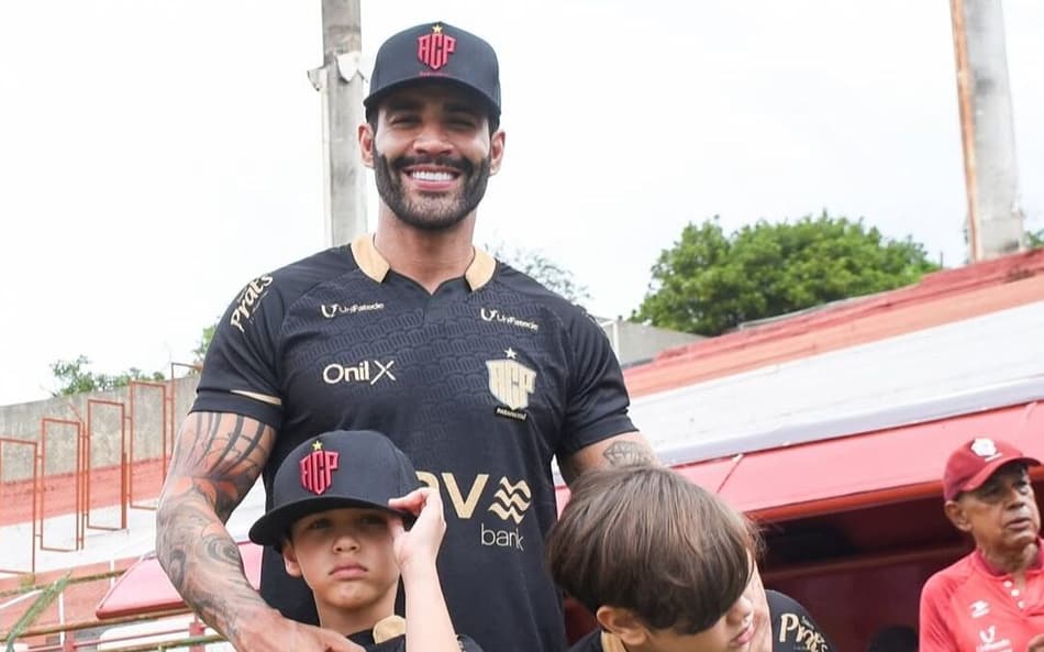 Gusttavo Lima Paranavaí