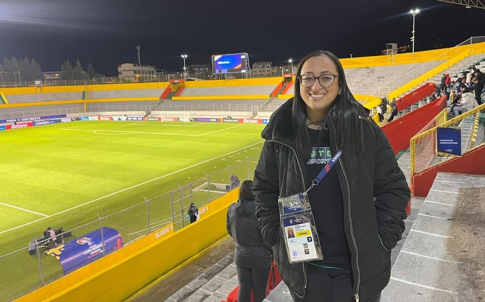 Patrícia Gonçalves acompanha Brasil x Equador pela Copa América Feminina. (Foto: Acervo pessoal)
